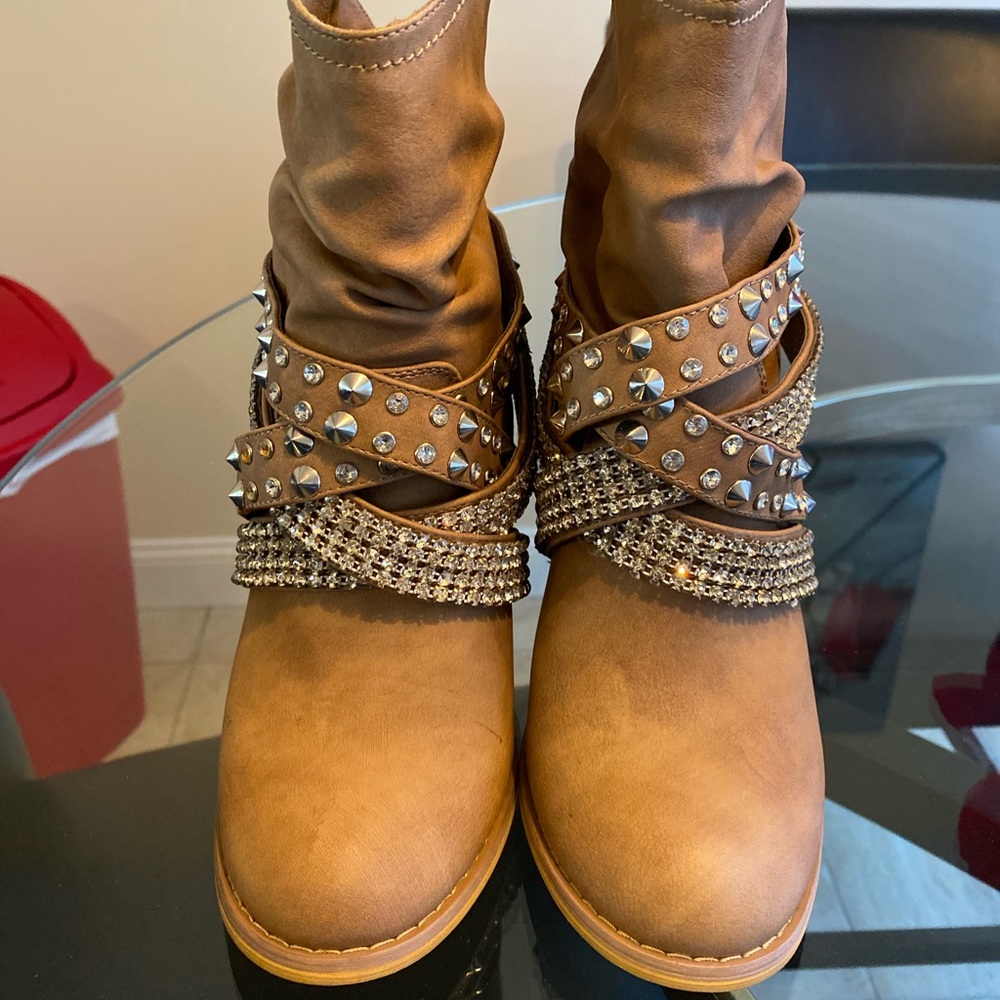 Nude ankle Boot size 8